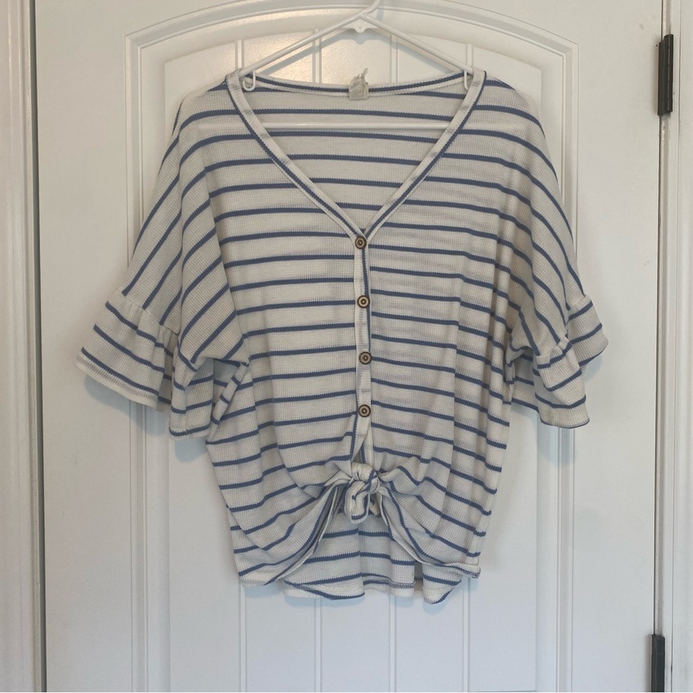7th Ray Women’s White & Blue Striped Short Sleeve Tie Front Top Size Medium
